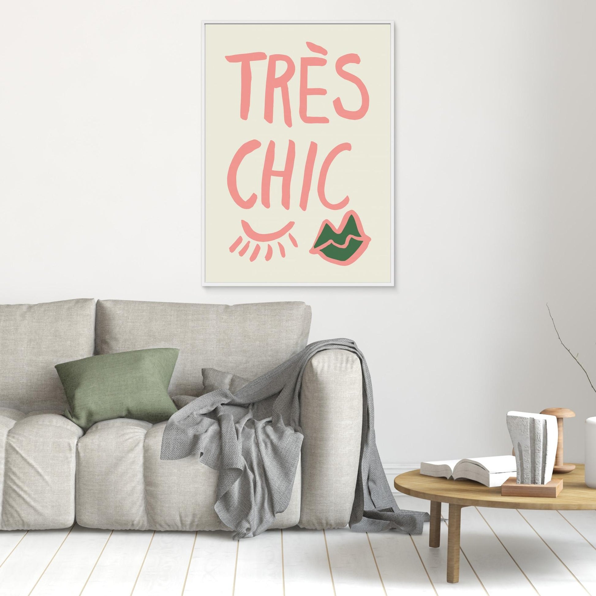 Tres Chic 