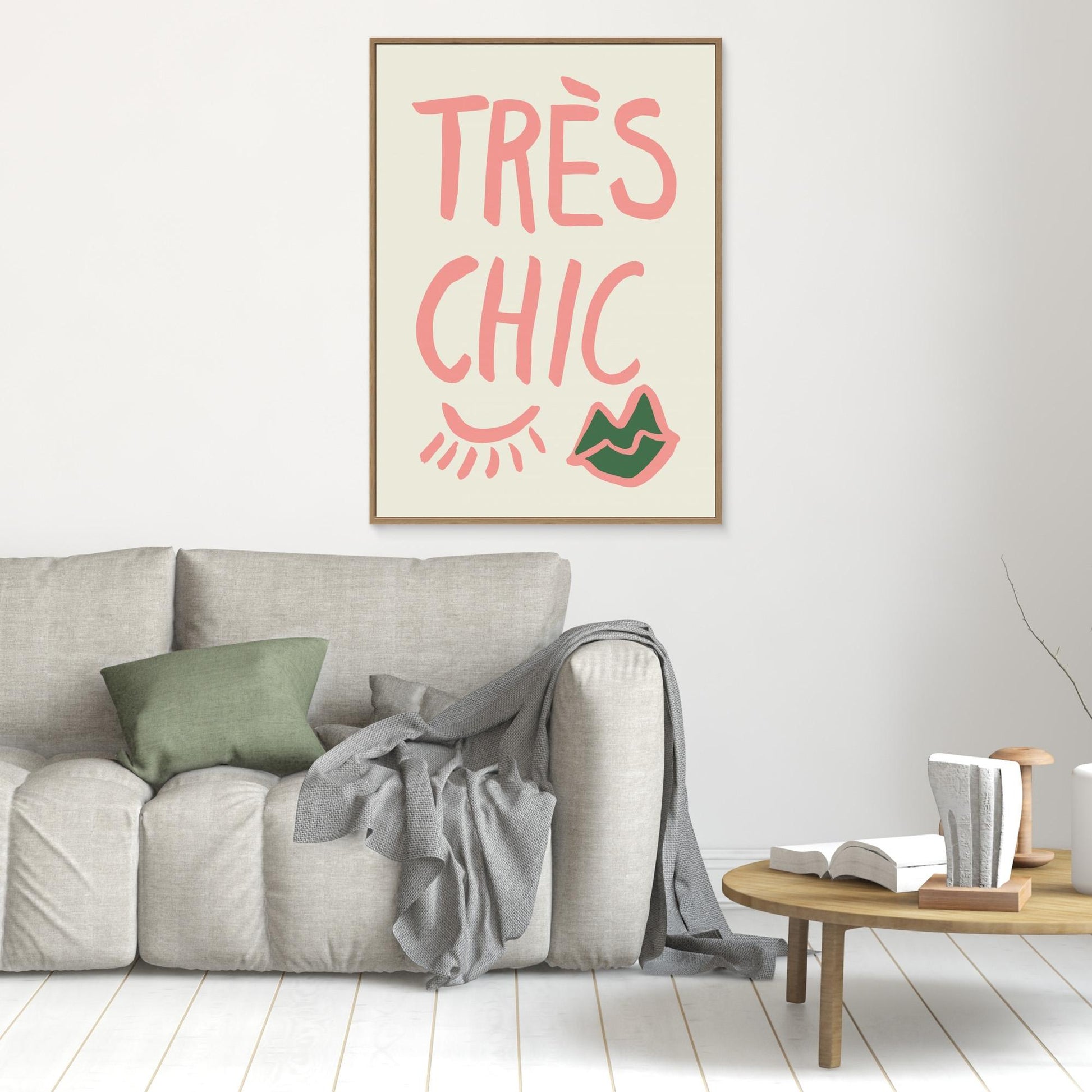 Tres Chic 